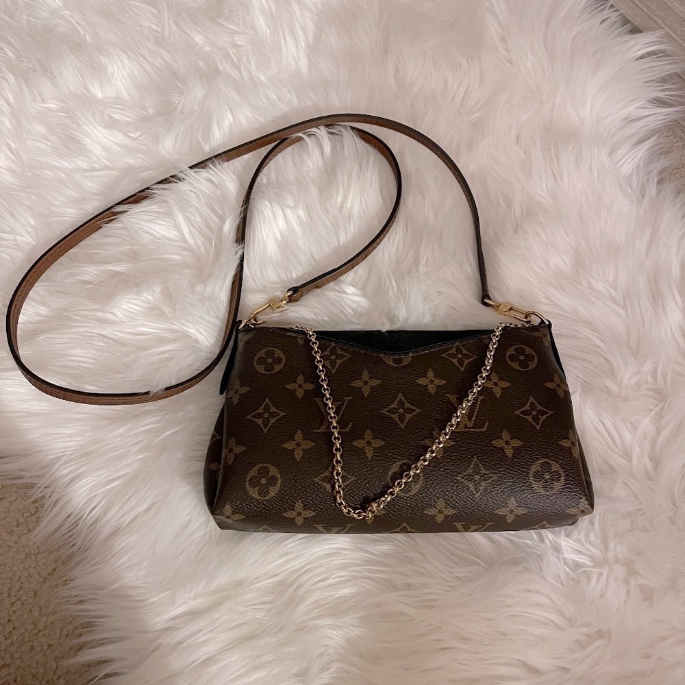 Louis Vuitton Pallas black clutch shoulder bag